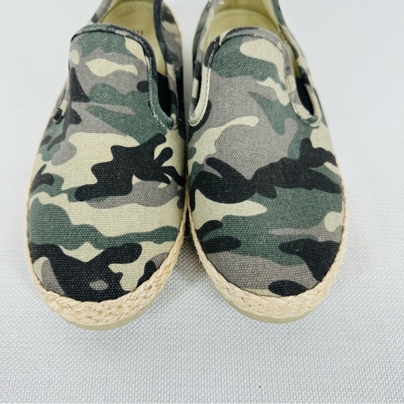 Esprit Size 7.5 Erika Green Camouflage Espadrilles Slip On Flats - Picture 3 of 12